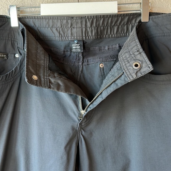 Men's KUHL Grey Utility Pants Size 38X32 - Picture 3 of 15
